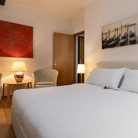 The Silk House Aparthotel Venesia Bagian luar foto