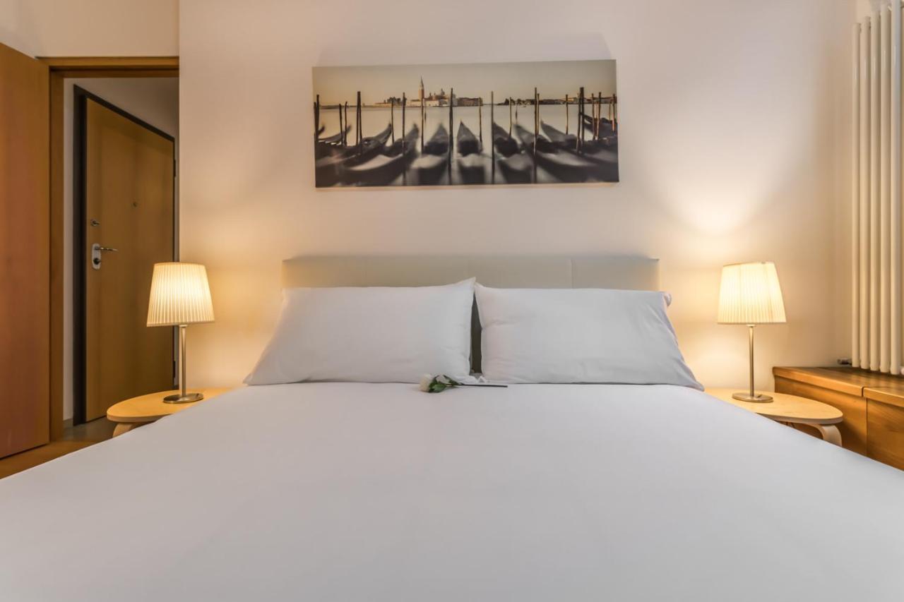 The Silk House Aparthotel Venesia Bagian luar foto