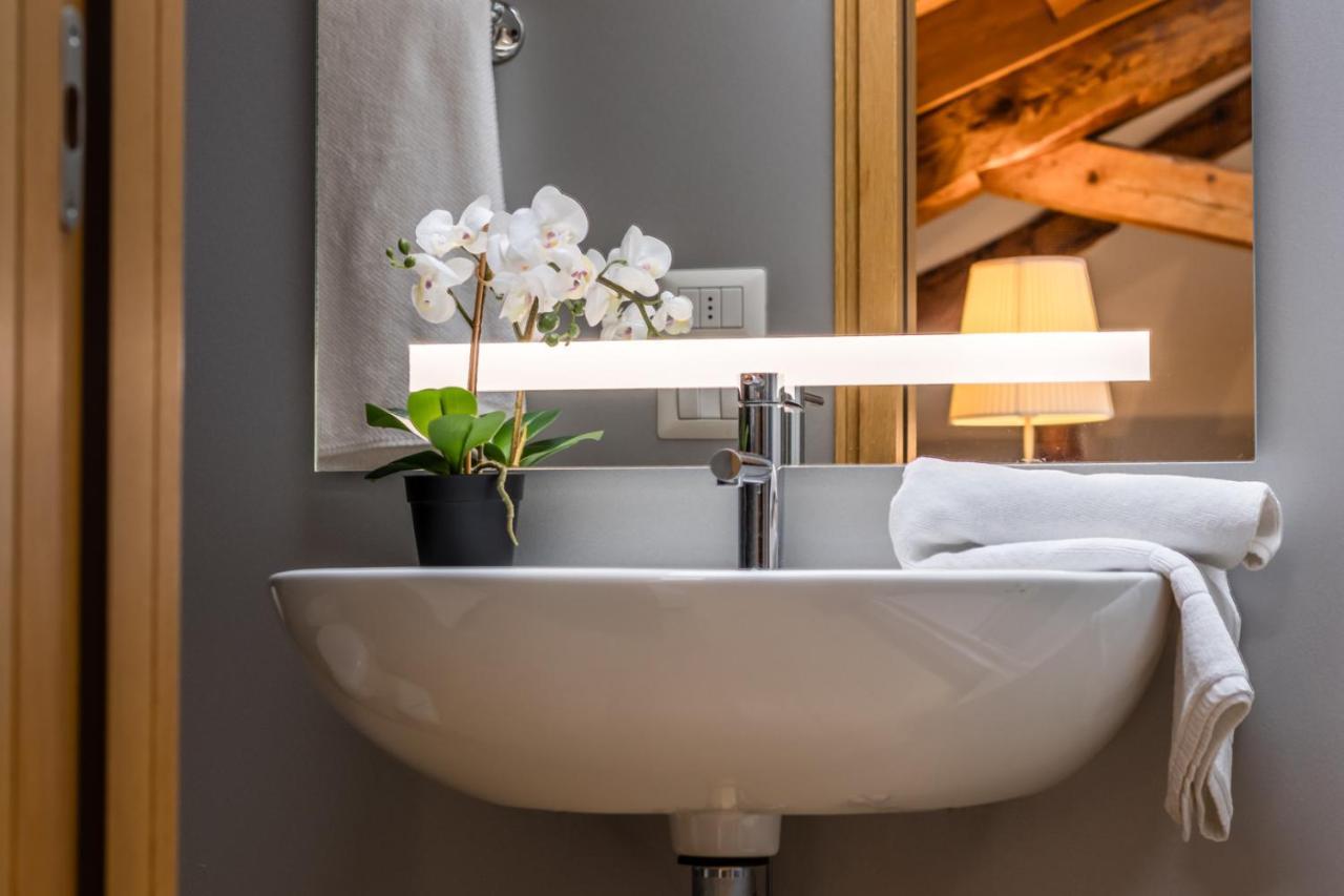The Silk House Aparthotel Venesia Bagian luar foto